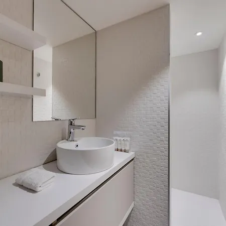 Appartement Rooftop Neuf Avec Balcon Sud, Parking Et Wifi Montvalezan